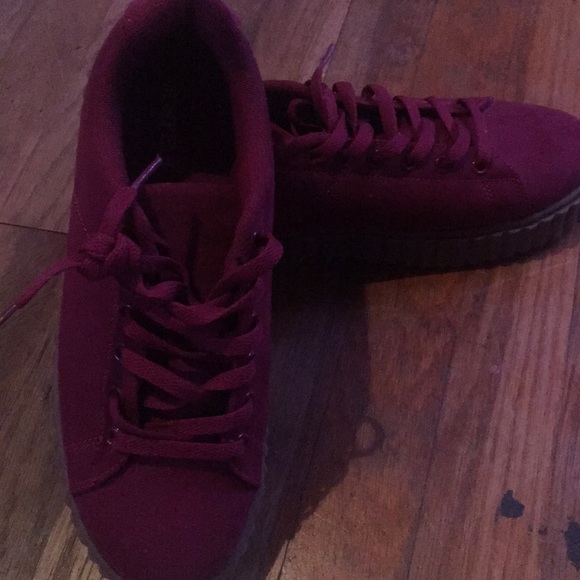 Shoes - Picture 3 of 6